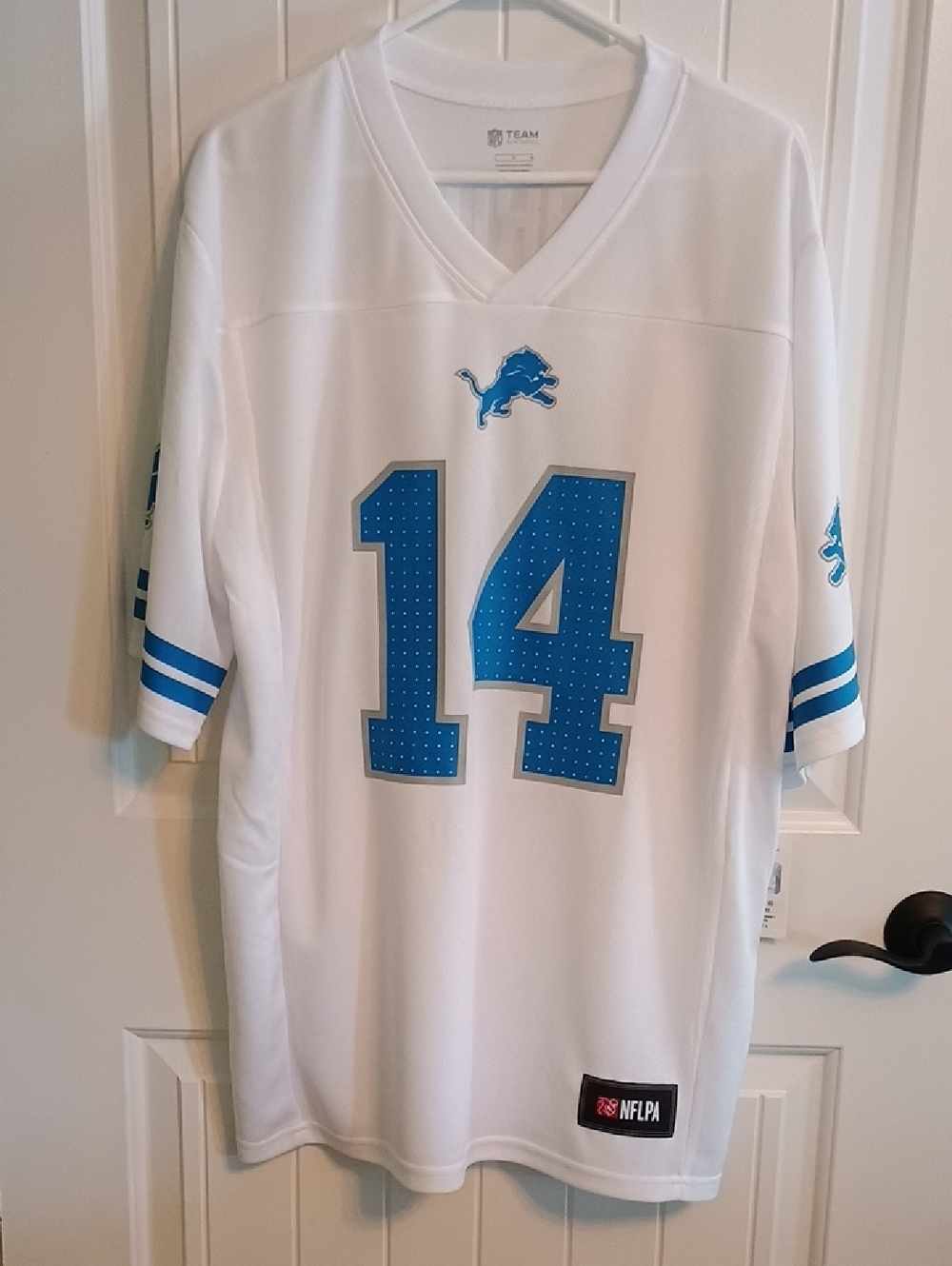 Brand New, Mens Detroit Lions #14 "St. Brown" Size Large White Jersey